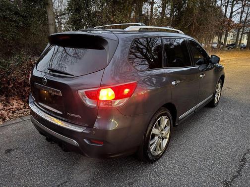 2013 Nissan Pathfinder Platinum