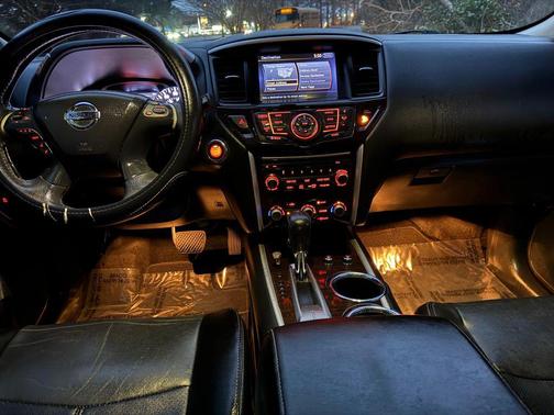 2013 Nissan Pathfinder Platinum