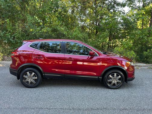 2020 Nissan Rogue Sport S