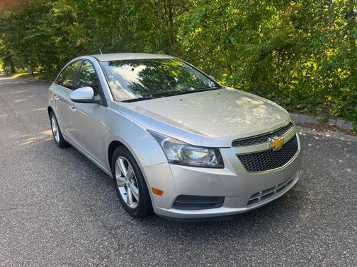 Silver Ice Metallic 2014 Chevrolet Cruze 2LT
