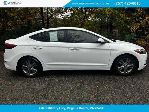 2018 Hyundai ELANTRA SEL