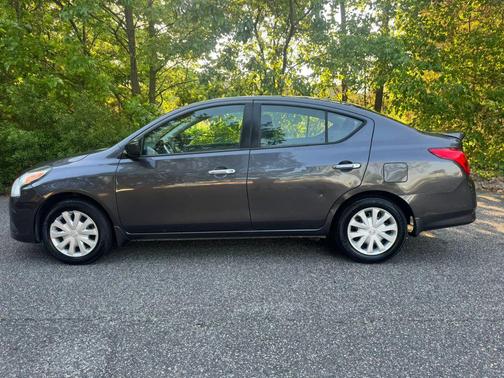 Amethyst Gray 2015 Nissan Versa 1.6 SV