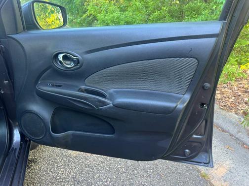 Amethyst Gray 2015 Nissan Versa 1.6 SV