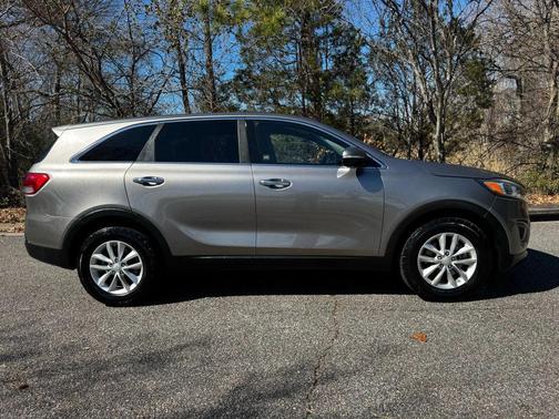 2016 Kia Sorento L