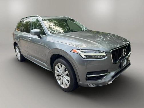 Osmium Grey Metallic 2019 Volvo XC90 T6 Momentum
