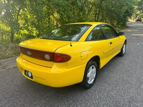 2004 Chevrolet Cavalier Base