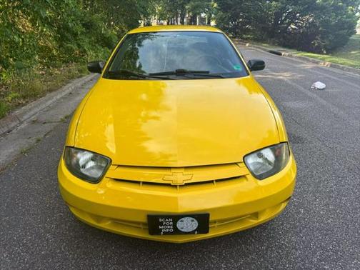 2004 Chevrolet Cavalier Base