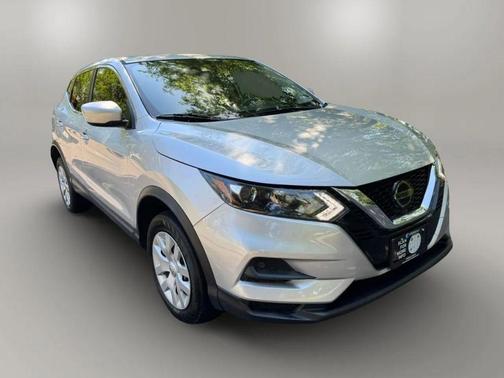 Brilliant Silver Metallic 2020 Nissan Rogue Sport S
