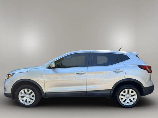 Brilliant Silver Metallic 2020 Nissan Rogue Sport S