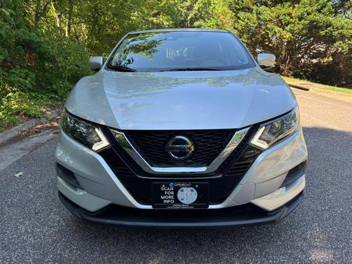 Brilliant Silver Metallic 2020 Nissan Rogue Sport S