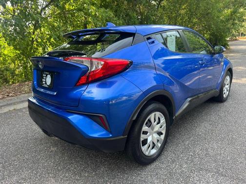 Blue Eclipse Metallic 2019 Toyota C-HR LE
