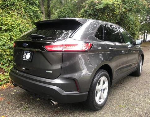 2020 Ford Edge SE