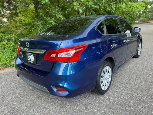 Deep Blue Pearl 2017 Nissan Sentra S