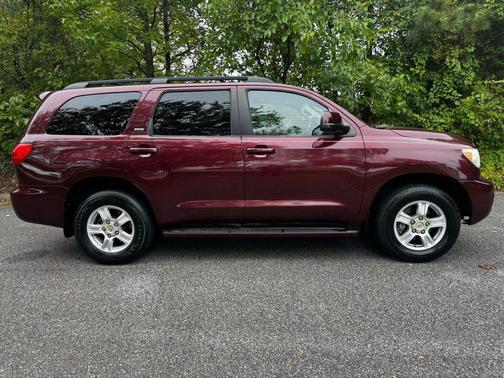 2010 Toyota Sequoia SR5