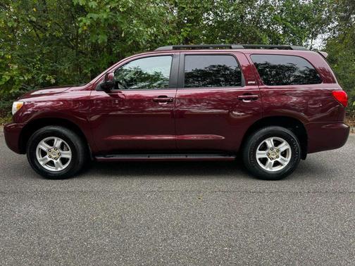 2010 Toyota Sequoia SR5