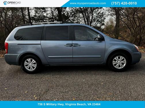 2011 Kia Sedona LX