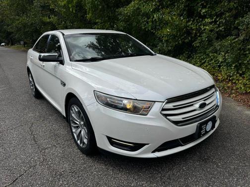 2014 Ford Taurus Limited