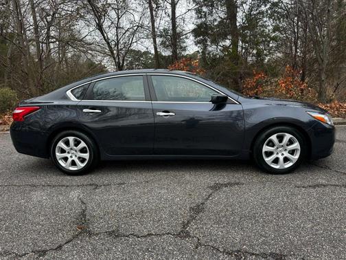 2017 Nissan Altima 2.5 SV