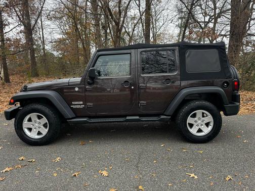 2013 Jeep Wrangler Unlimited Sport