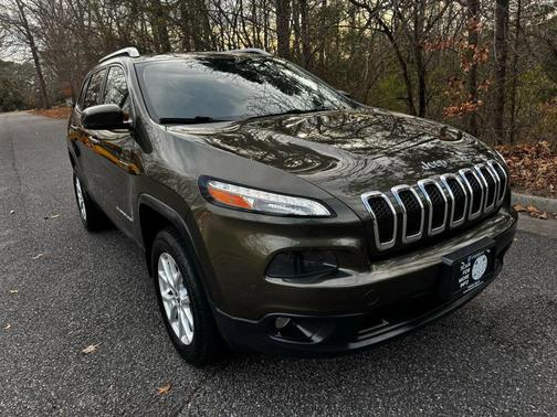 2015 Jeep Cherokee Sport