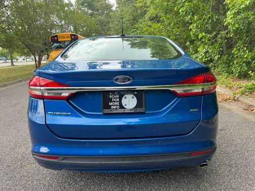 Lightning Blue 2017 Ford Fusion SE