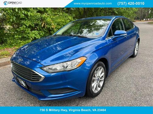 Lightning Blue 2017 Ford Fusion SE