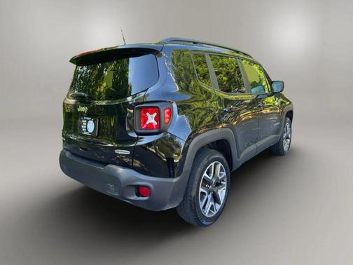 Black 2018 Jeep Renegade Latitude
