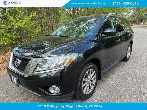 Magnetic Black Metallic 2016 Nissan Pathfinder SV