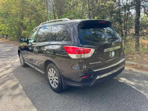 Magnetic Black Metallic 2016 Nissan Pathfinder SV