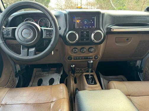 2012 Jeep Wrangler Unlimited Sahara