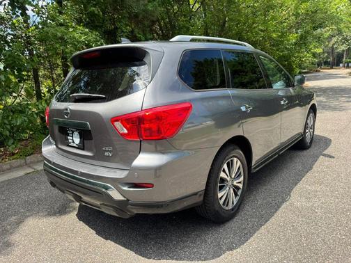 Titanium 2019 Nissan Pathfinder SV