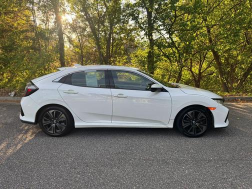 White 2017 Honda Civic EX-L Navi