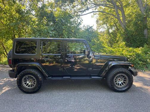 Black Clearcoat 2016 Jeep Wrangler Unlimited Sport