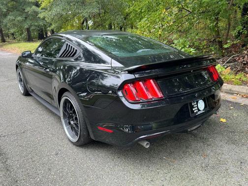 2015 Ford Mustang V6