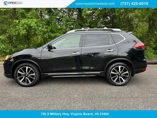Magnetic Black 2018 Nissan Rogue SL