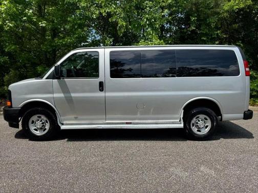 2017 Chevrolet Express 3500 LS