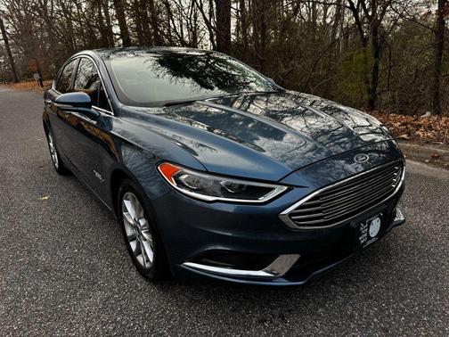 2018 Ford Fusion Energi SE Luxury