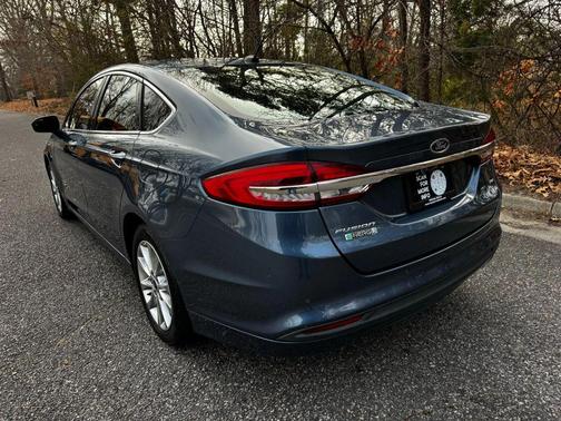 2018 Ford Fusion Energi SE Luxury