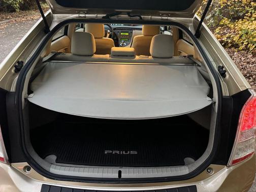 2011 Toyota Prius IV