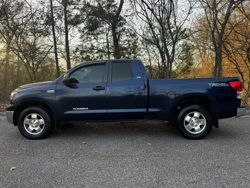 2011 Toyota Tundra Grade