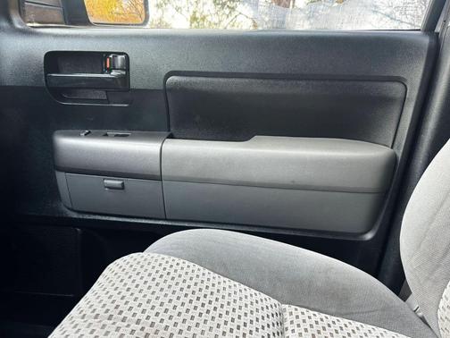 2011 Toyota Tundra Grade