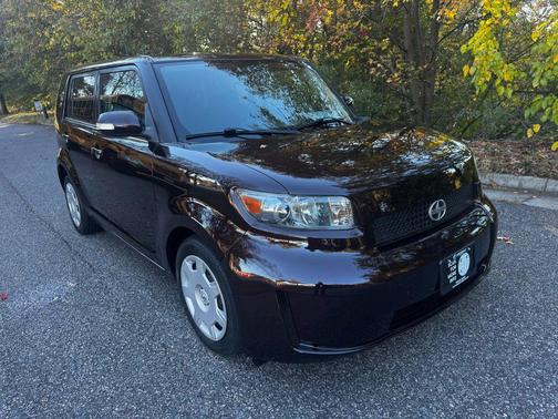 2009 Scion xB Base