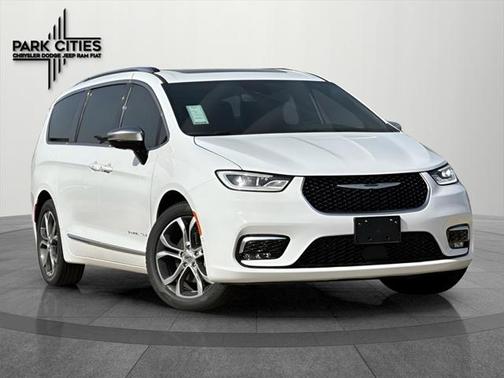 2025 Chrysler Pacifica L