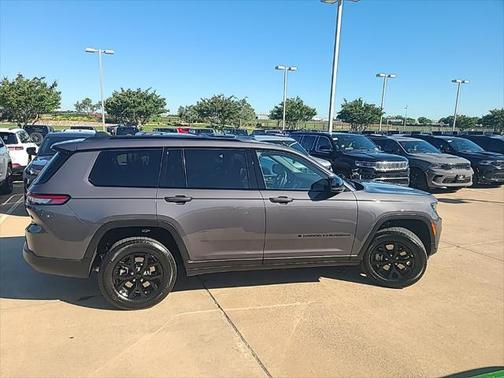 2025 Jeep Grand Cherokee L Altitude