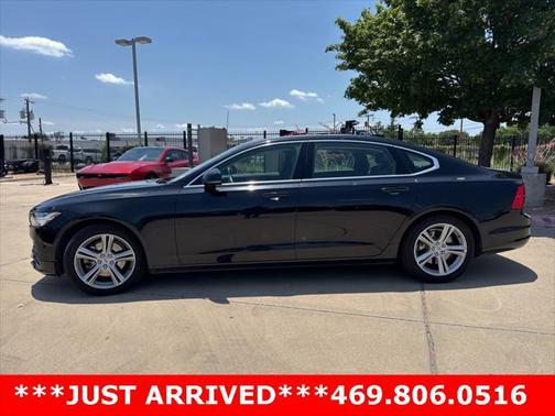 2018 Volvo S90 T5 Momentum