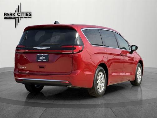 2025 Chrysler Pacifica L