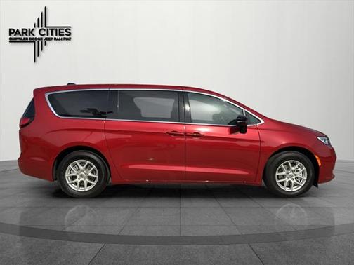 2025 Chrysler Pacifica L