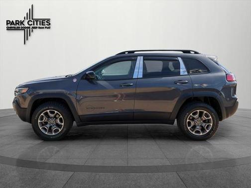 2022 Jeep Cherokee Trailhawk