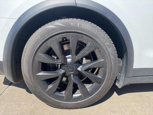 2022 Tesla Model X Plaid Tri Motor All-Wheel Drive