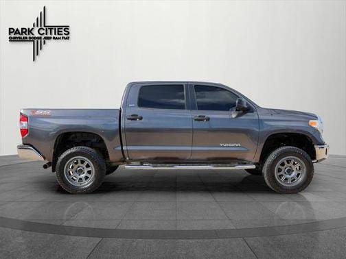 2015 Toyota Tundra SR5